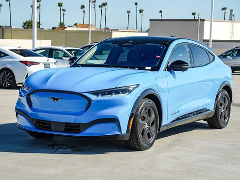 Used 2022 Ford Mustang Mach-E California Route 1 RWD image 3