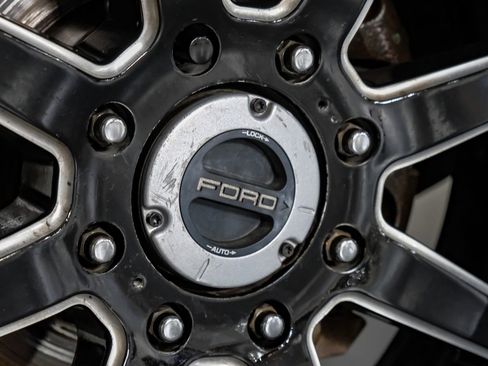 Used 2016 Ford F250 Platinum w/ FX4 Off-Road Package image 57