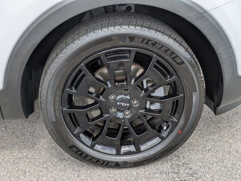 Certified 2022 Kia Telluride EX w/ EX Premium Package image 9