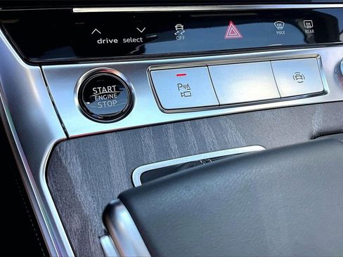 Used 2025 Audi A6 Premium Plus w/ Driver Assistance Package image 29