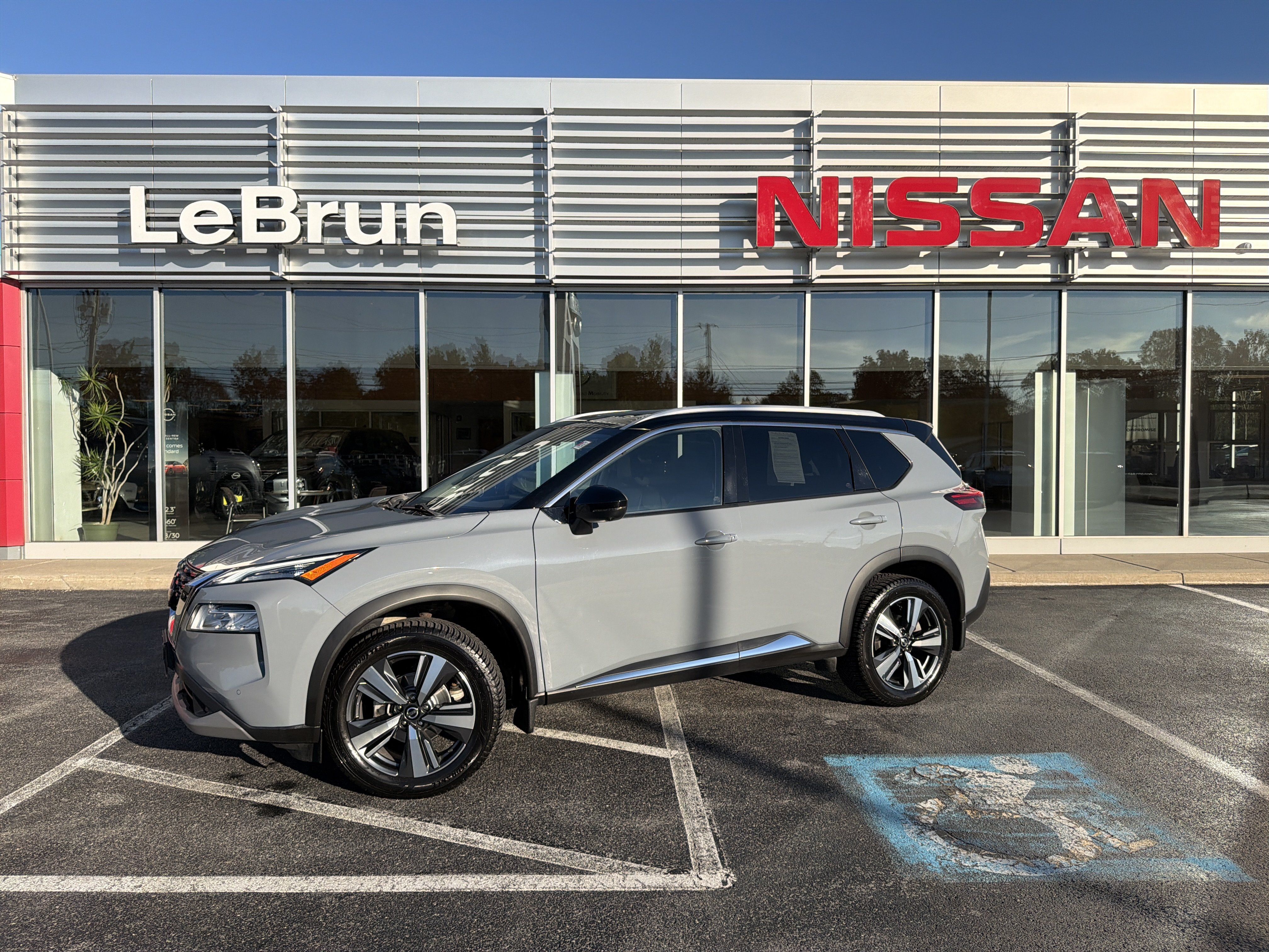 Used 2021 Nissan Rogue SL w/ Premium Package AWD/4WD image 1