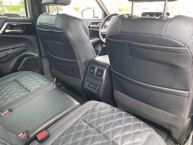 Used 2023 Mitsubishi Outlander SEL FWD image 13