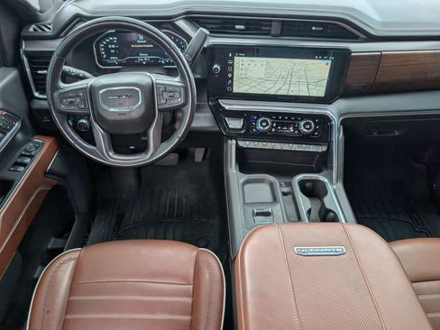 Used 2024 GMC Sierra 2500 Denali Ultimate AWD/4WD image 6