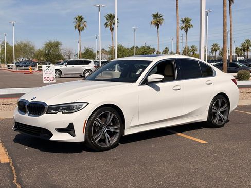 Used 2021 BMW 330i Sedan w/ Convenience Package RWD image 2