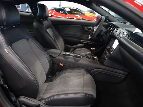 Used 2019 Ford Mustang Shelby GT350 w/ Technology Package RWD image 35