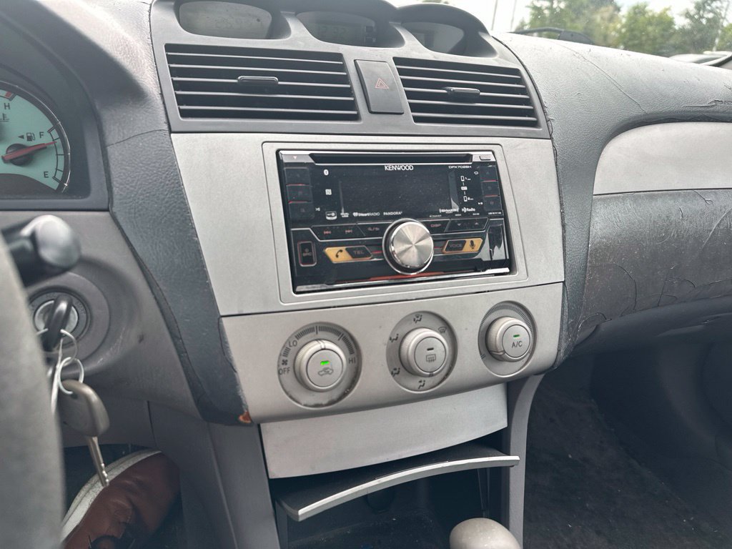 Used 2006 Toyota Solara SE FWD image 16