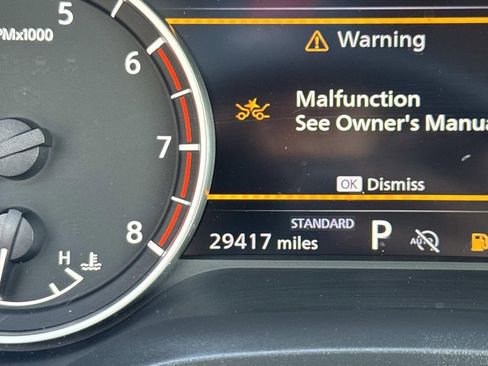 Used 2025 Nissan Rogue SV image 28