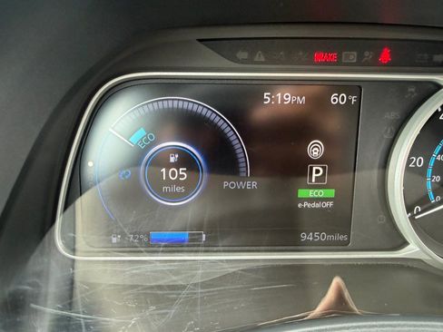 Used 2025 Nissan Leaf S FWD image 13