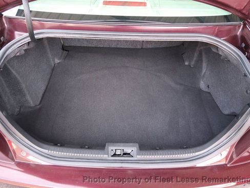 Used 2011 Lincoln MKZ Lincoln MKZ image 18