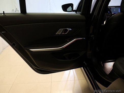 Used 2023 BMW 330i xDrive Sedan w/ Convenience Package AWD/4WD image 25