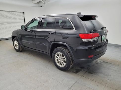 Used 2018 Jeep Grand Cherokee Laredo image 3