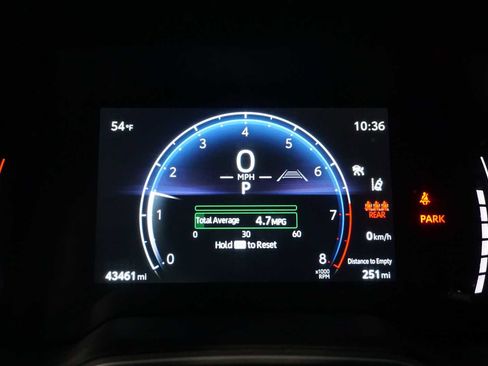 Used 2023 Toyota Corolla Cross XLE image 25