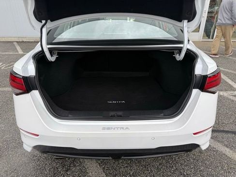 Used 2023 Nissan Sentra SR w/ Midnight Edition Package image 10