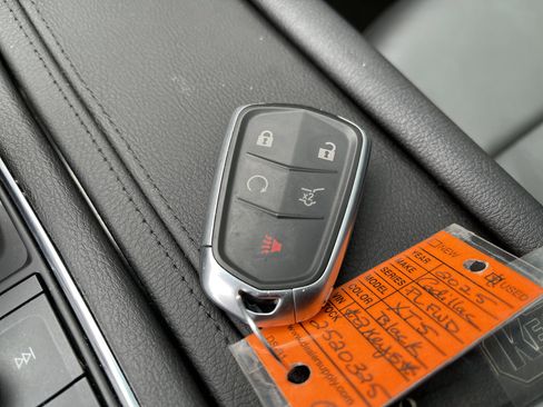 Certified 2025 Cadillac XT5 Premium Luxury image 47