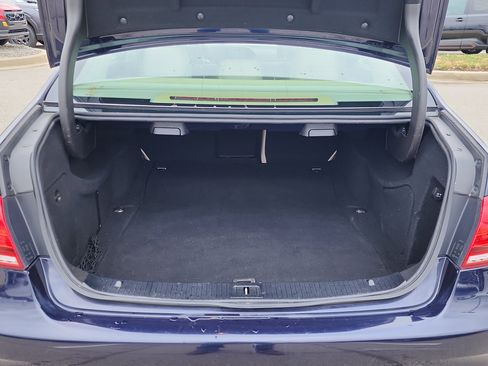 Used 2016 Mercedes-Benz E 350 4MATIC Sedan image 13