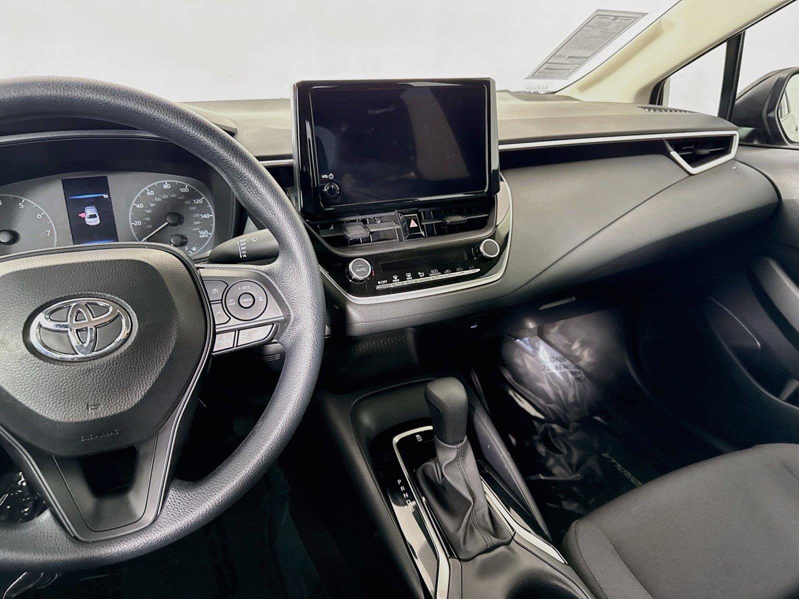 Certified 2024 Toyota Corolla LE FWD image 31