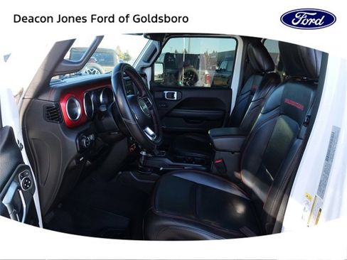 Used 2020 Jeep Gladiator Rubicon image 16