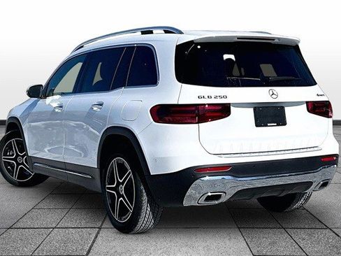 New 2026 Mercedes-Benz GLB 250 4MATIC image 4