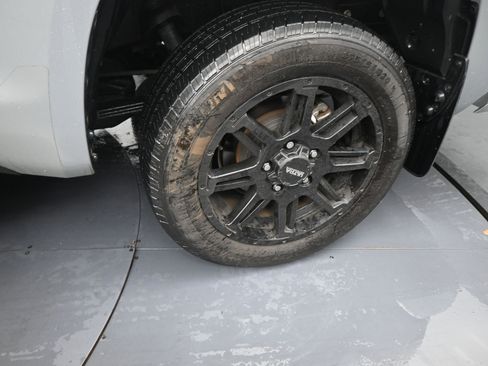 Used 2019 Toyota Tundra SR5 w/ SR5 Upgrade Package image 20