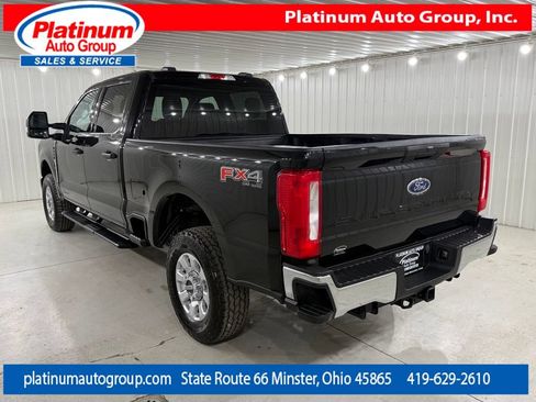 Used 2024 Ford F250 XLT w/ FX4 Off-Road Package AWD/4WD image 3