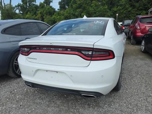 Used 2023 Dodge Charger SXT RWD image 4