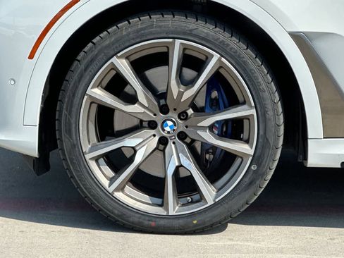 Used 2020 BMW X7 M50i AWD/4WD image 35