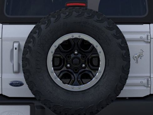 New 2025 Ford Bronco Outer Banks w/ Sasquatch Package image 24