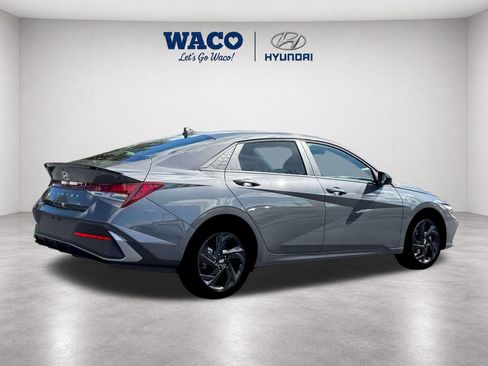 Used 2026 Hyundai Elantra Sport FWD image 10