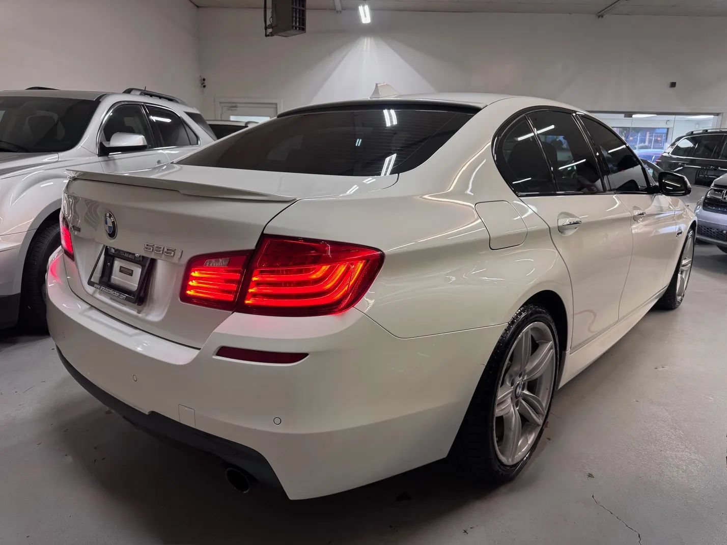 Used 2015 BMW 535i xDrive Sedan AWD/4WD image 3