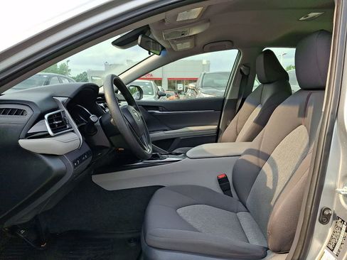 Certified 2018 Toyota Camry LE FWD image 15