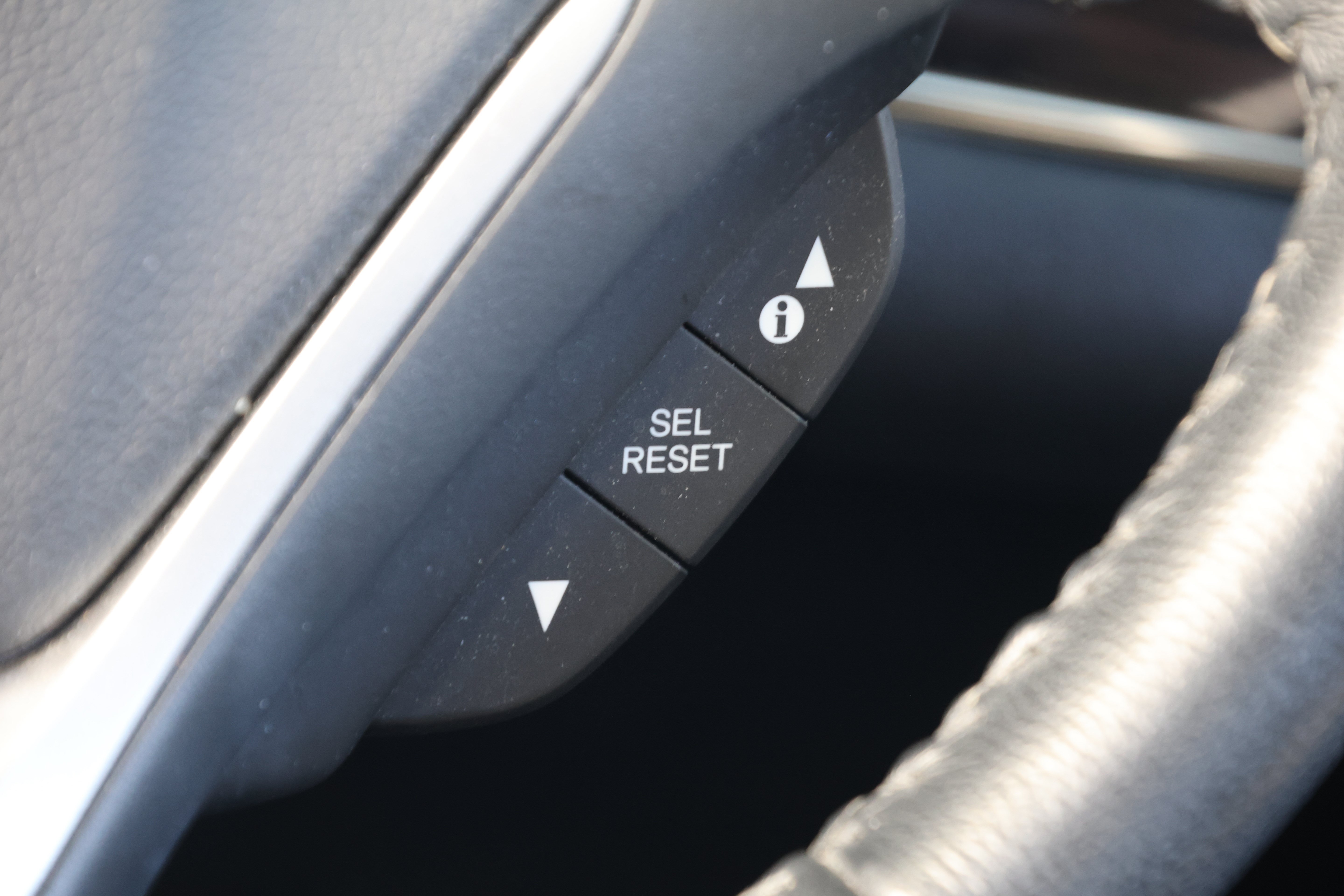 Used 2015 Honda CR-V Touring image 32
