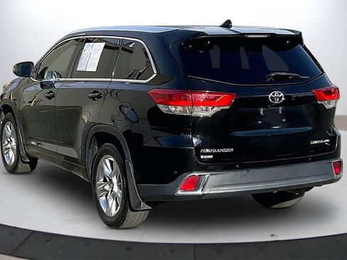 Used 2018 Toyota Highlander Limited image 7