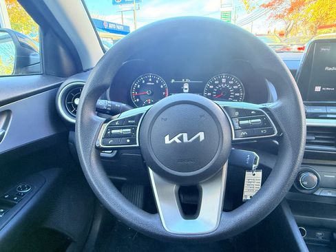 Used 2023 Kia Forte LXS image 24