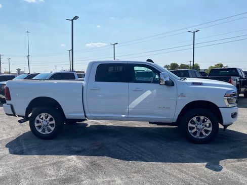 Used 2026 RAM 2500 Laramie AWD/4WD image 6