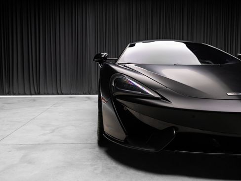 Used 2016 McLaren 570S Coupe RWD image 20