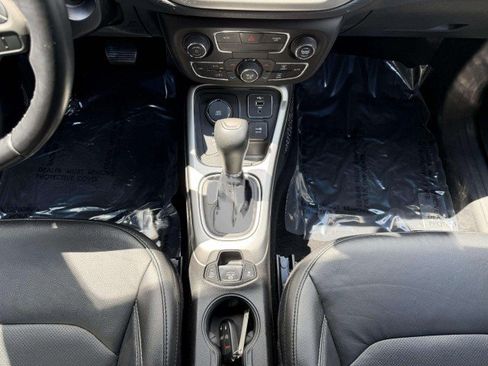 Used 2021 Jeep Compass Latitude AWD/4WD image 16