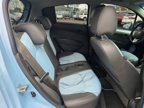 Used 2015 Chevrolet Spark LT image 22