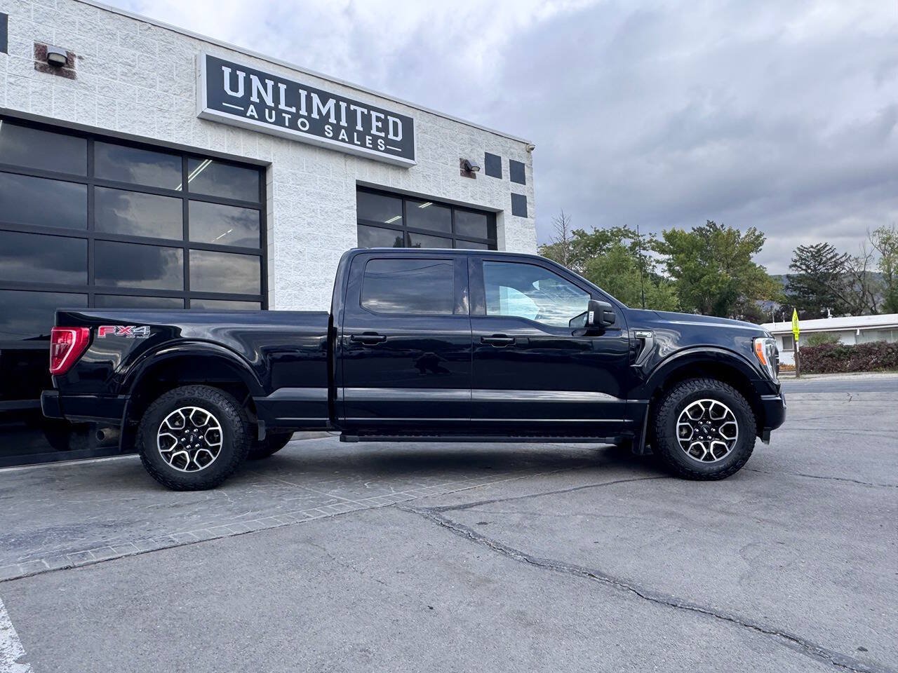 Used 2022 Ford F150 XLT w/ Equipment Group 302A High AWD/4WD image 5