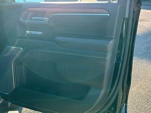 Used 2023 GMC Sierra 1500 Denali w/ Denali Reserve Package image 10