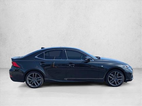 Used 2018 Lexus IS 300 F Sport w/ F Sport Package RWD image 4