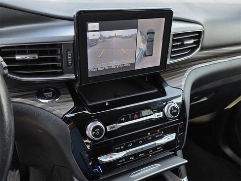 Used 2023 Ford Explorer Limited w/ Equipment Group 301A image 32