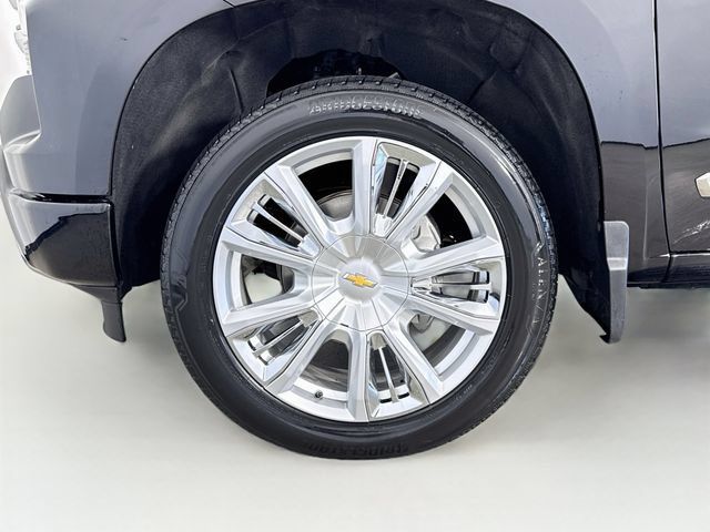 Used 2024 Chevrolet Silverado 1500 High Country AWD/4WD image 32