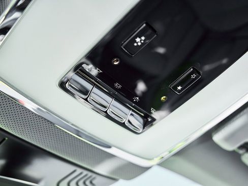 Used 2024 Rolls-Royce Cullinan image 99