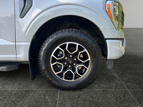 Used 2022 Ford F150 XLT w/ Equipment Group 302A High image 9