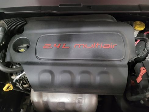 Used 2020 Jeep Compass Latitude FWD image 30