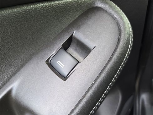 Certified 2023 Buick Encore GX Select w/ Sport Touring Package image 11