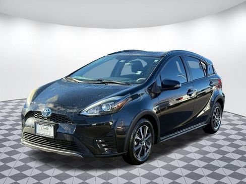 Used 2018 Toyota Prius C One image 3