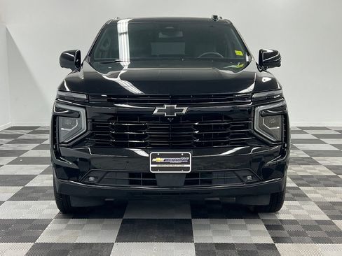 Used 2025 Chevrolet Suburban RST w/ Comfort Package AWD/4WD image 5