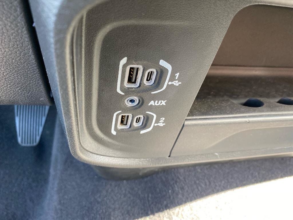Used 2026 RAM 2500 Big Horn AWD/4WD image 13