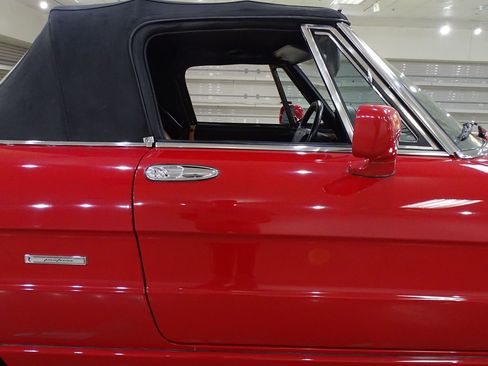 Used 1991 Alfa Romeo Spider Veloce RWD image 32